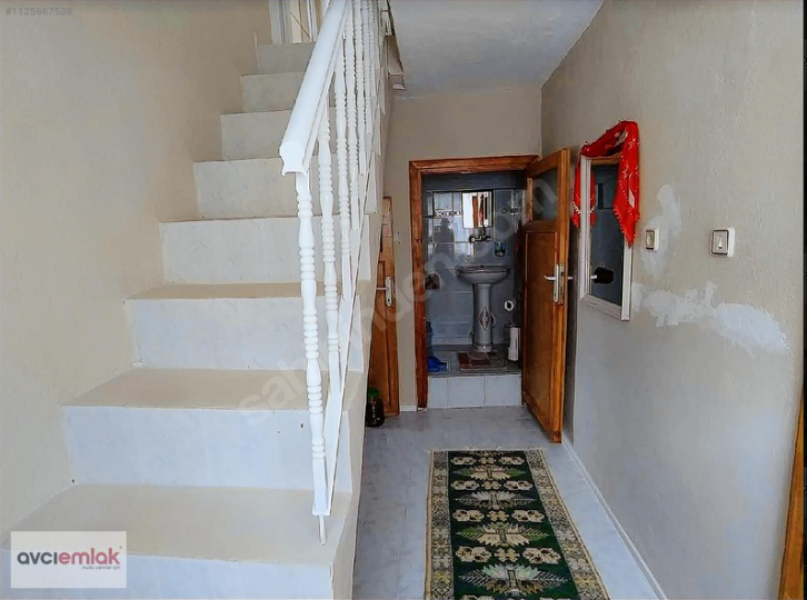 3 KATLI 4+1 MÜSTAKİL BAHÇELİ EV