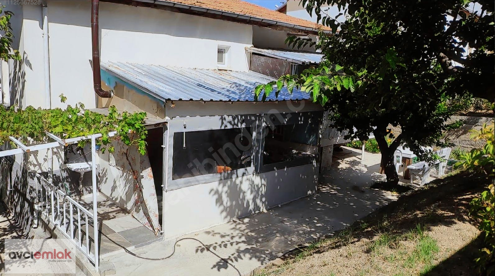 3 KATLI 4+1 MÜSTAKİL BAHÇELİ EV
